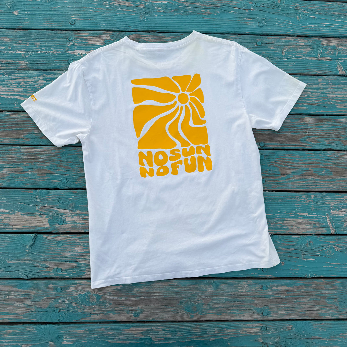 T-Shirt Faded White: mit Aufdruck